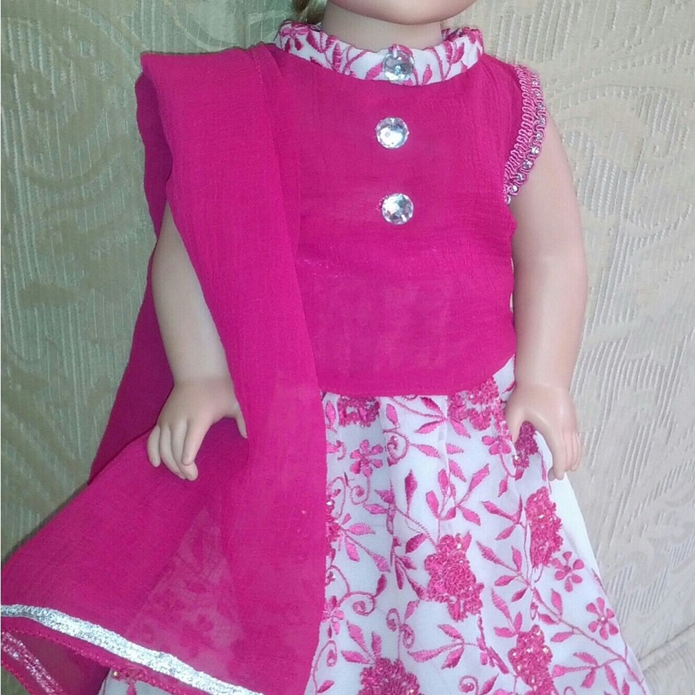 18inch doll’s dresses. Fits  American girl doll and other brands